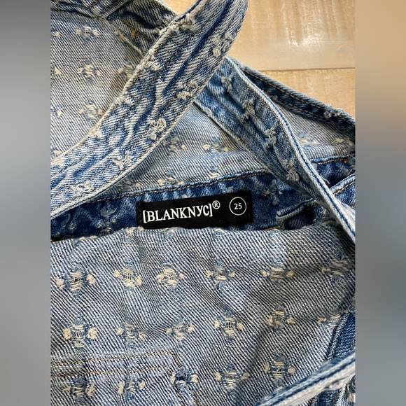 Blank NYC Bloomingdales distress jean shorts overalls short limited - Picture 14 of 16